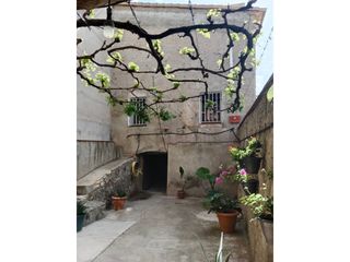 House  Calle mariano mascaro. Casa en castillonroy una propiedad en venta en un entorno privil