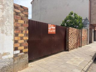 Gewerbliches Grundstück  Calle mariano de pano. Solar en venta en binéfar