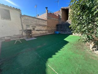 Casa  Calle san josé. Casa en venta en fonz  una vivienda con espacio, carácter y much