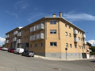 Etagenwohnung  Calle segria. Tu nuevo hogar en almacellas