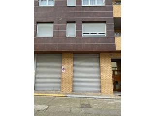 Parking voiture  Calle agustina de aragón. Garaje en venta en binéfar
