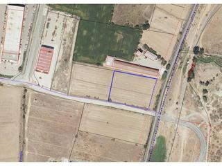 Terreny residencial  Calle calvario. Terreno en venta en monzón