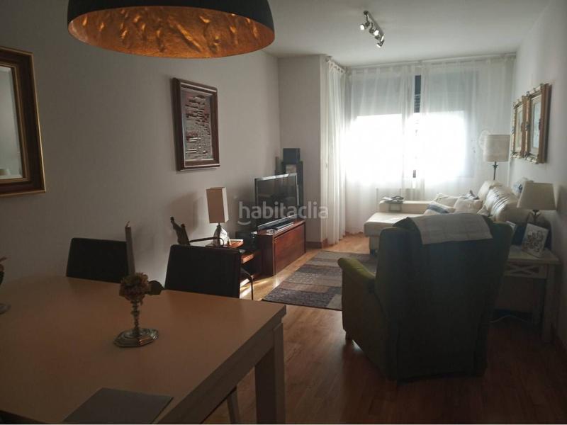 Foto a79a3562-aa2b-42d9-9231-d844332f0af3. Pis amb calefacció aparcament a Binéfar