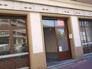 Lloguer Local Comercial  Estacion. Local en alquiler en barbastro