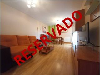 Penthouse  Calle miguel fleta. Estupendo ático en binefar. reservado.