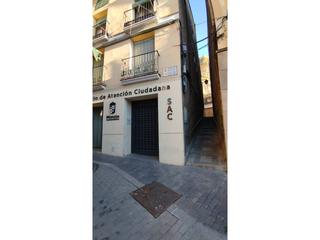 Édifice  Mayor. Edificion en venta en el centro de monzon