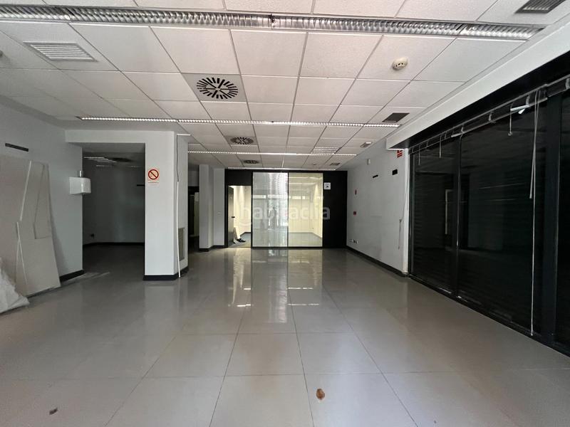 Foto c1b98217-77c3-4738-b908-e2881170248c. Location local commercial dans Urnieta