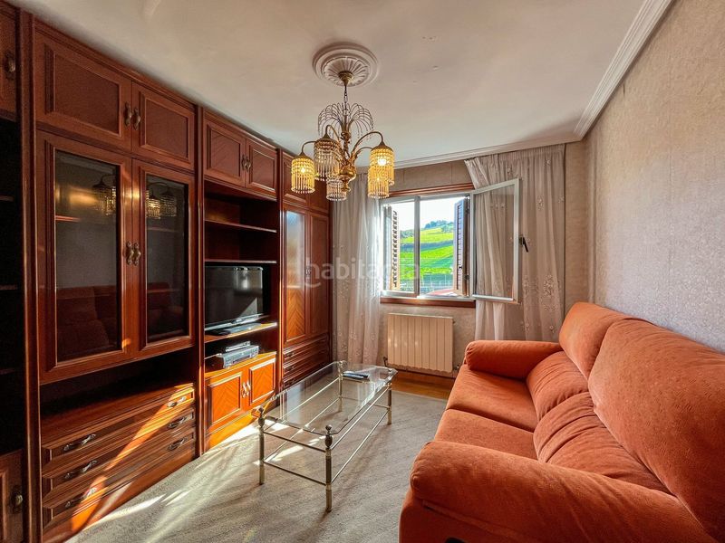 Foto 99babf2b-cbb5-4624-b765-6c61c59fb2e4. Piso en Urnieta