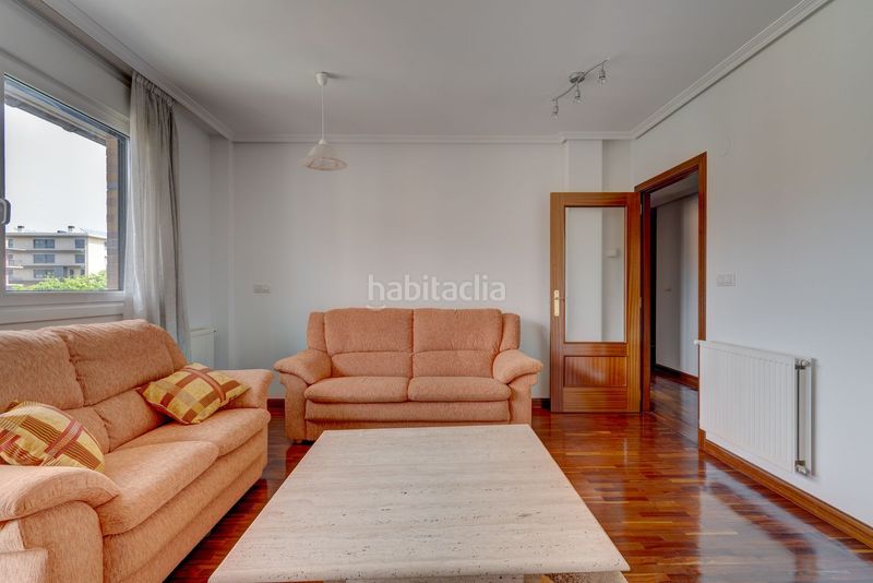Foto f06c443d-4d03-42cb-acd3-eb2ba83daef5. Pis amb calefacció a Urnieta