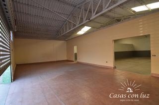Location Local commercial  Sagrada. Local  en alquiler en el centro de garrapinilloszaragoza