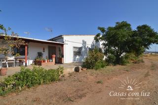 Masia  Las balsas. Casa de pueblo en garrapinillos próxima a la autovía de logroño