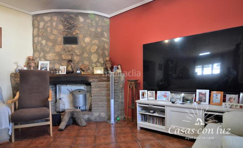 Foto 4ad12c32-061a-4e0f-bfc2-8a6e3d10f6b1. Casa amb calefacció piscina a Garrapinillos Zaragoza