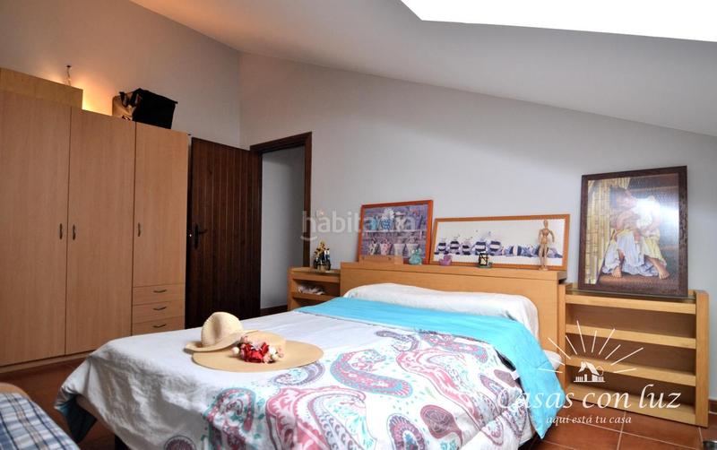 Foto bcedf3e8-138d-410c-8de8-a583c75f8235. Casa amb calefacció piscina a Garrapinillos Zaragoza