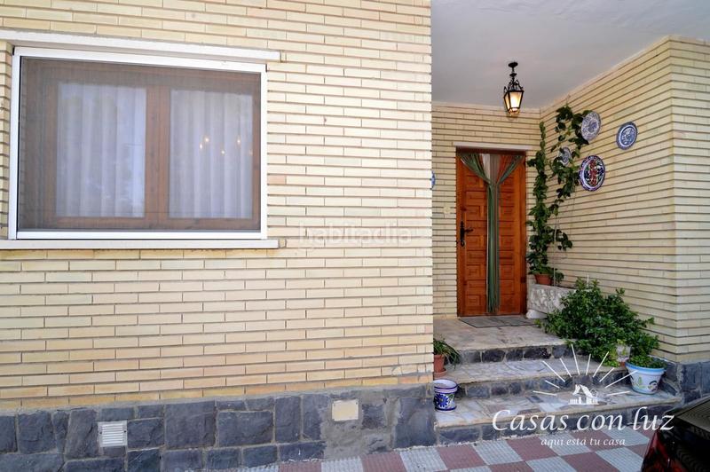 Foto 05c31b75-486a-4268-8e11-23ca92e0b07d. Casa a schiera con piscina in Peñaflor Zaragoza