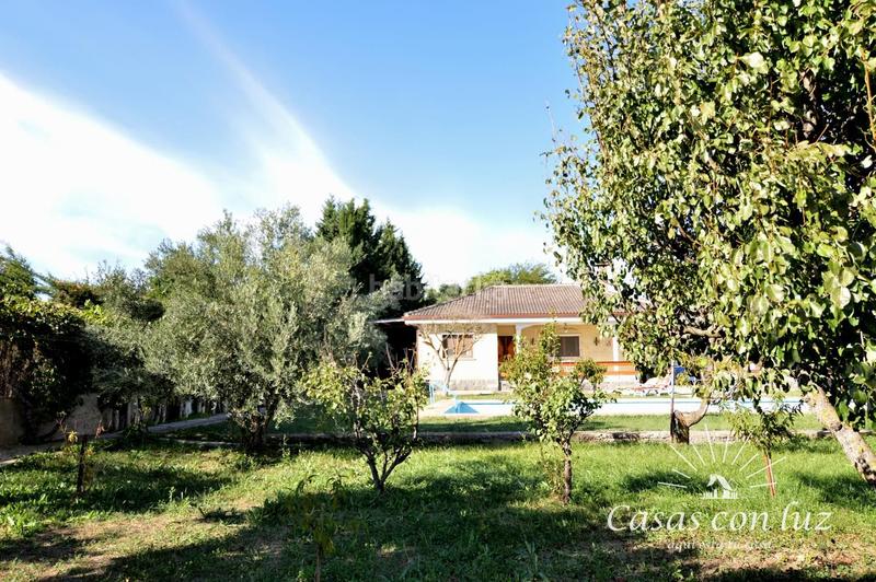 Foto 50f3c6c9-4ac4-4557-81bf-597d77e8ff25. Casa a schiera con piscina in Peñaflor Zaragoza