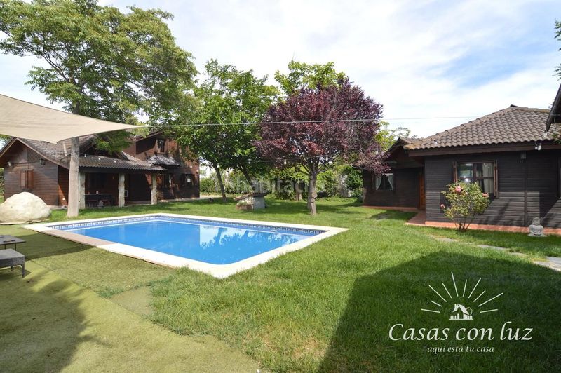 Foto 3c10d481-6627-4516-8c66-d2af027b3592. Casa amb calefacció piscina a Garrapinillos Zaragoza