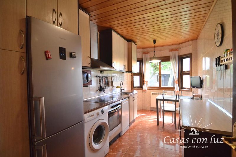 Foto c6e27d7a-189f-4da8-ae6f-2c6a2a84cd8b. Casa amb calefacció piscina a Garrapinillos Zaragoza