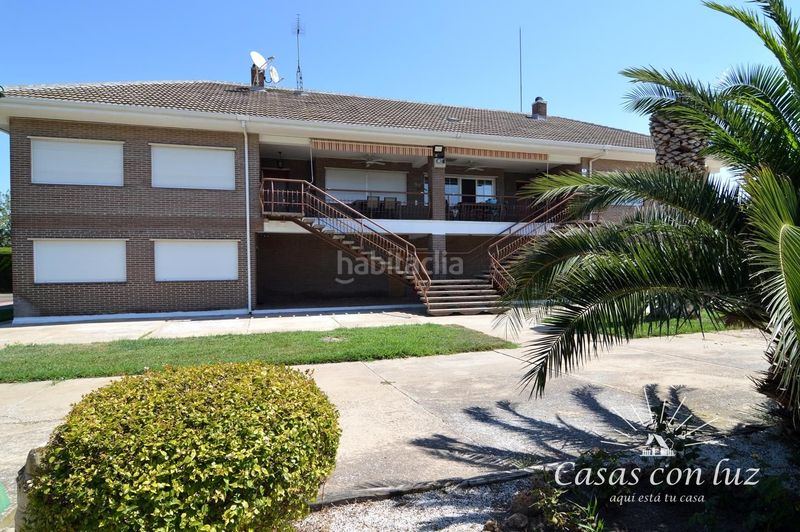 Foto 02b8c3a2-1386-4611-bd9b-d6c638fe39d1. Casa amb calefacció piscina a Garrapinillos Zaragoza