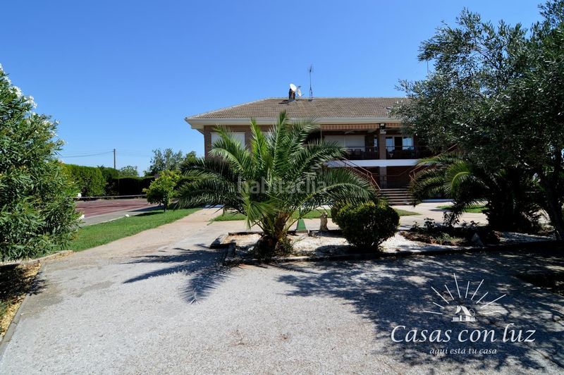 Foto 196b498e-7ccd-480e-8e27-88bb535d422e. Casa amb calefacció piscina a Garrapinillos Zaragoza
