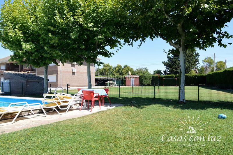 Foto 7e7d30d0-dfcb-4188-81dd-753a035b2e53. Casa amb calefacció piscina a Garrapinillos Zaragoza
