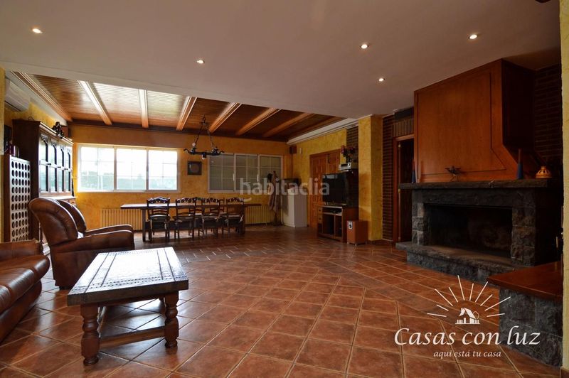 Foto b203fa55-470c-44ea-a53e-96a642fec513. Casa amb calefacció piscina a Garrapinillos Zaragoza