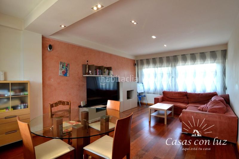 Foto fc58b20a-785f-4d97-9777-086141b57417. Casa amb calefacció piscina a Garrapinillos Zaragoza