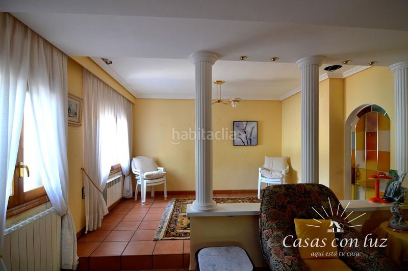 Foto 3a00f5c0-0865-486d-8d82-1a5d7355065a. Casa amb calefacció piscina a Garrapinillos Zaragoza