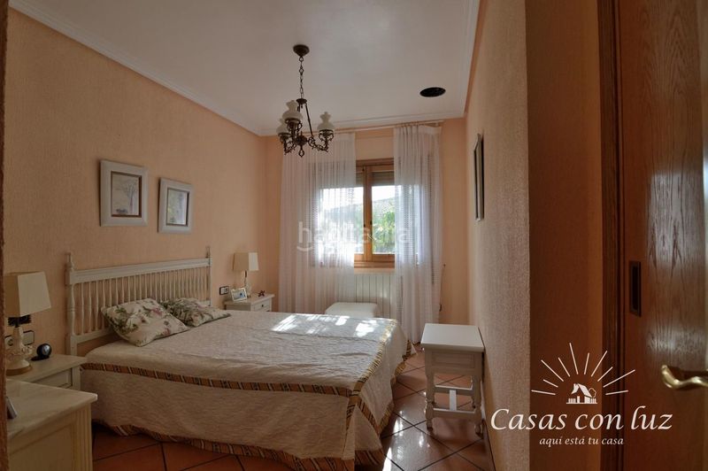 Foto 4e3ebf58-5e17-460c-a4d4-d935c37223ed. Casa amb calefacció piscina a Garrapinillos Zaragoza