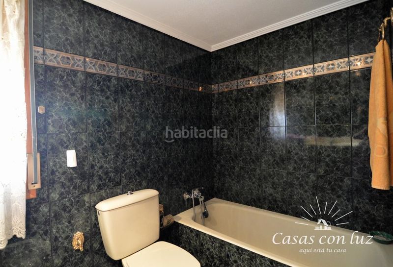 Foto 8b0feb05-3ebe-4dd4-8111-42938f786f68. Casa amb calefacció piscina a Garrapinillos Zaragoza