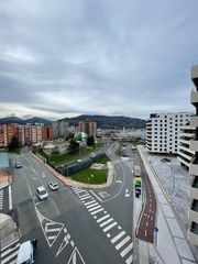 Piso  Kalea andikollano. Exclusiva | piso de 3 dormitorios con terraza en cruces