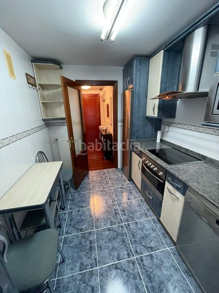 Foto e1dd8044-d651-4f66-b513-d35eb860e4c8. Pis amb calefacció aparcament a Cruces Barakaldo