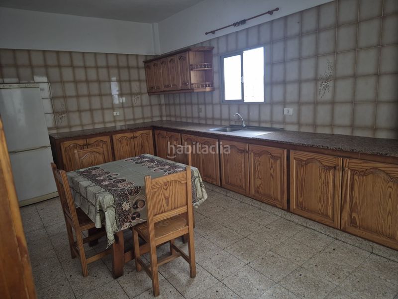 Foto bf12cb67-cdc7-4131-a07d-9b0c7da387de. Edifici a Guía de Isora interior Guía de Isora