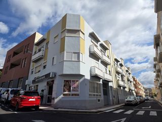 Appartement  Calle las gambuesas 1. Vendo piso con buen inquilino en candelaria
