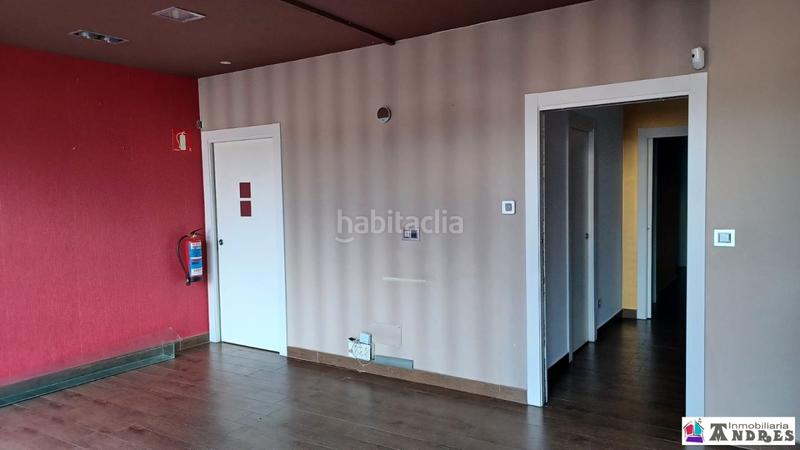 Foto 150034cb-f34c-4b77-a51b-012f5e5bf3c2. Location local commercial dans Bermeo