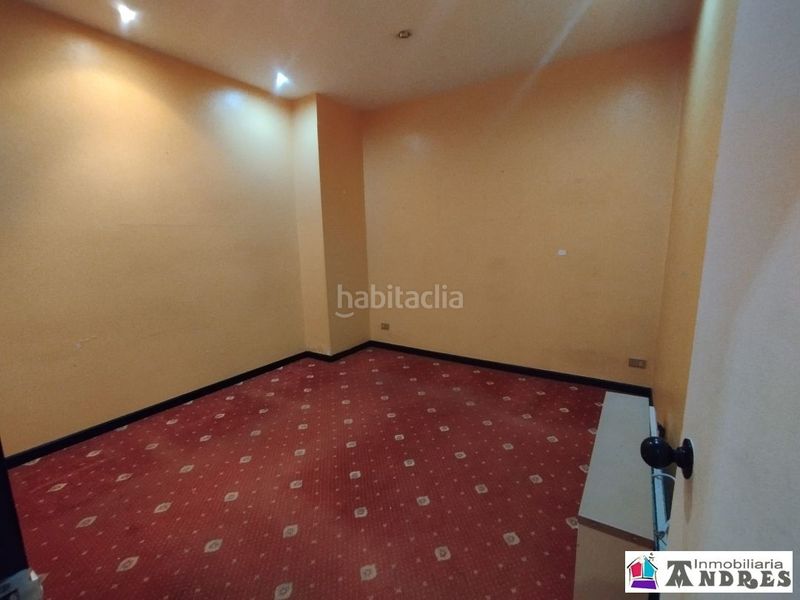 Foto 67a9f93b-eeef-4c62-9fe9-baa5c9e914b1. Local comercial bizkaiko jaurreria con permiso de habitabilidad en Bermeo
