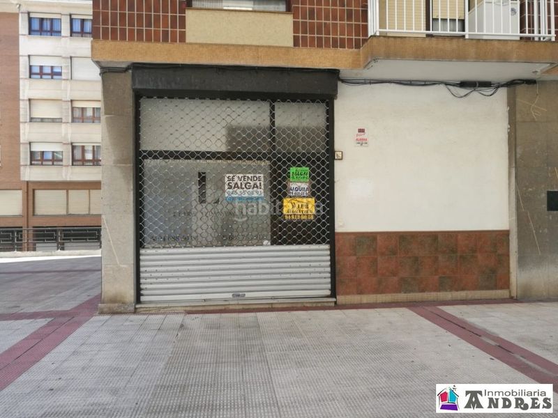 Foto 82b9fe49-485e-4da3-a644-bf4bb1d36b55. Local comercial bizkaiko jaurreria con permiso de habitabilidad en Bermeo