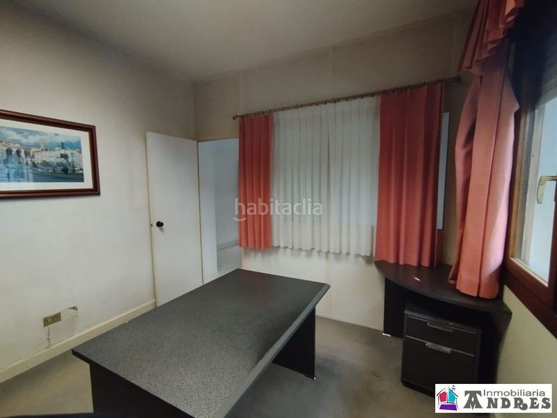 Foto b521bf92-d398-4a6c-ac40-bf15342f59ca. Local comercial bizkaiko jaurreria con permiso de habitabilidad en Bermeo