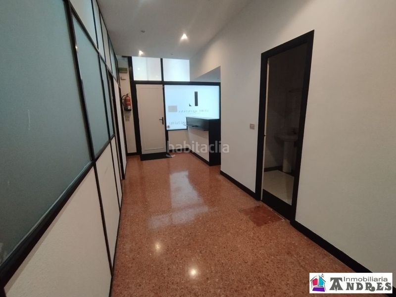 Foto d65d7e3f-9e4f-4c28-9885-8ca276b4ca08. Local comercial bizkaiko jaurreria con permiso de habitabilidad en Bermeo