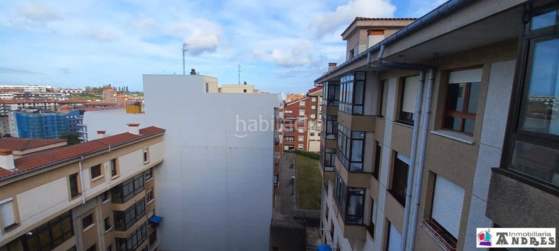 Foto ae5861dc-e76f-4243-9b17-a429340d3ff4. Àtic amb calefacció aparcament a Bermeo