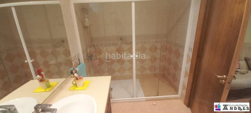 Foto 4ef9a9ab-b4d2-4087-9fe4-48866b9334c2. House with heating parking in Lemoa