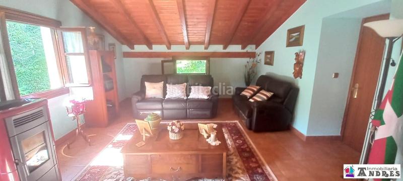 Foto 5fb3b218-e326-4b74-bb2e-df332475f794. House with heating parking in Lemoa