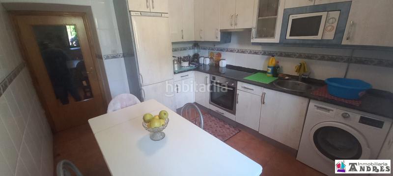 Foto 8aedd9ec-955f-4f73-a1af-e522693d275d. House with heating parking in Lemoa