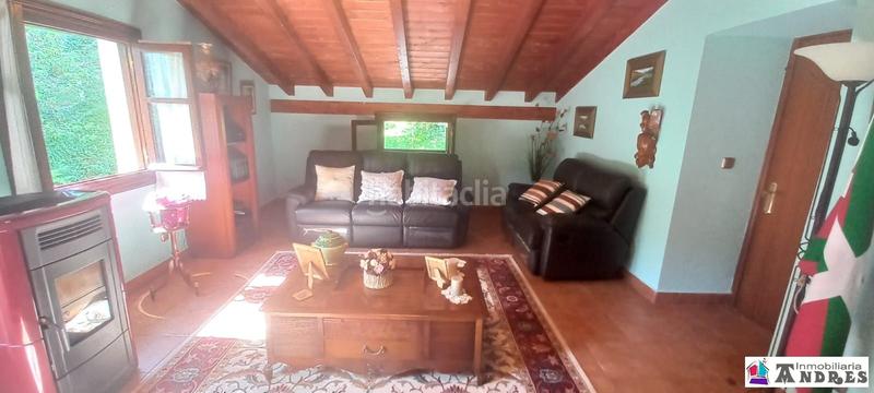 Foto ba8ddac5-2f27-49fd-a409-c12a8aa8755a. House with heating parking in Lemoa