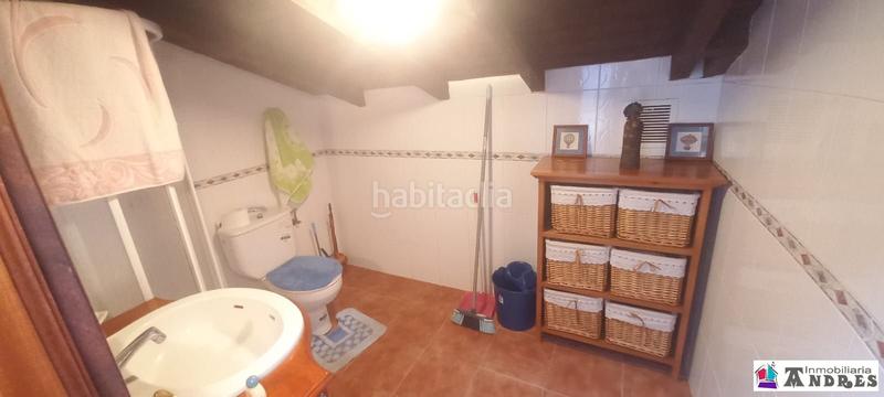 Foto f549857f-feec-4ee2-970f-028a4ad67e00. House with heating parking in Lemoa