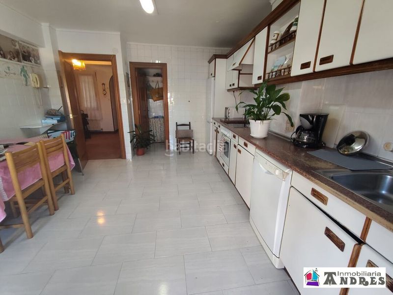 Foto eb4c3b14-df7e-4a59-9d65-5dab45d69a55. Pis amb calefacció aparcament a Bermeo