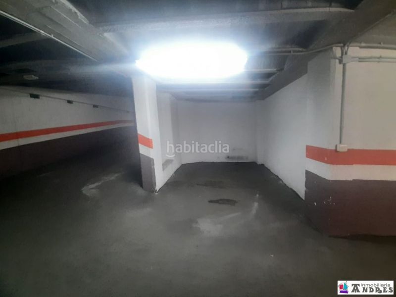 Foto bb356b5e-59b3-410f-8e5c-0a20d514f27e. Aparcament cotxe a Bermeo