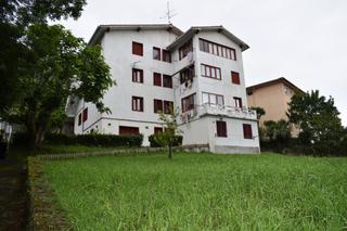 Pis a San inazio kalea 23. Vivienda en villa  con garaje y jardin