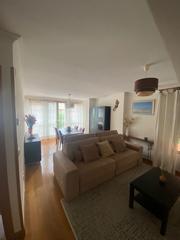 Lloguer Pis  Abaromendi kalea 5. Impecable vivienda duplex alquiler anual.
