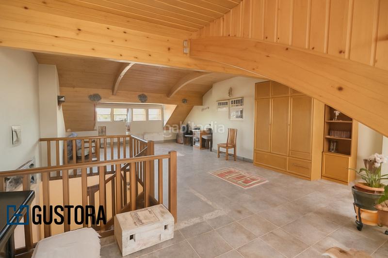 Foto a03385a4-cfbb-4d27-b338-b0a8d49ca93d. Casa aparellada amb calefacció aparcament piscina a Lasarte - Oria