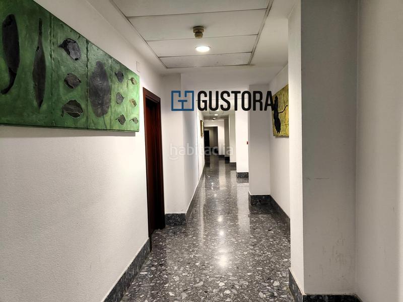 Foto 28a6c51c-1cd0-4787-bfbc-289f2841ab3b. Location bureau dans lugaritz pasealekua 25 dans Ibaeta Donostia - San Sebastián